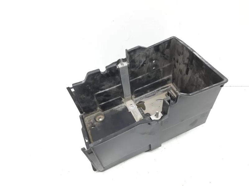 Площадка акб Ford Focus 2011-2015 3