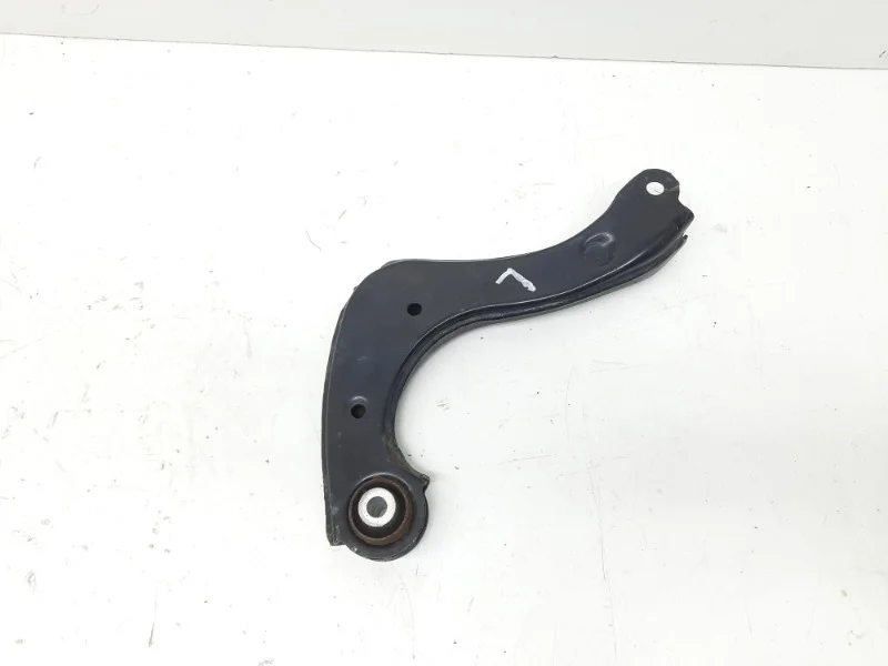 Рычаг Toyota Camry 2018-2024 V70