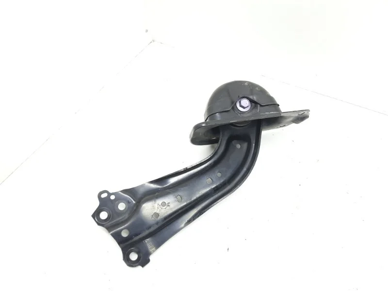 Рычаг Toyota Camry 2018-2024 V70