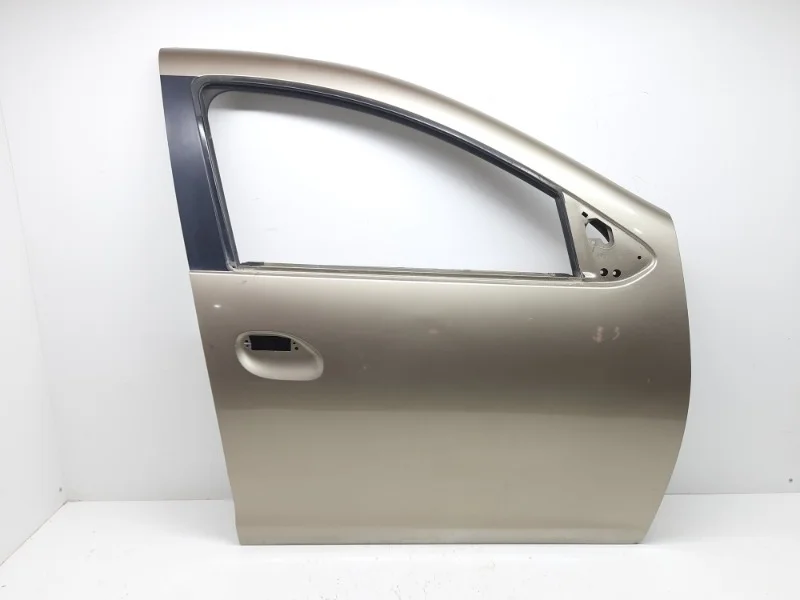 Дверь Renault Duster 2020-2024