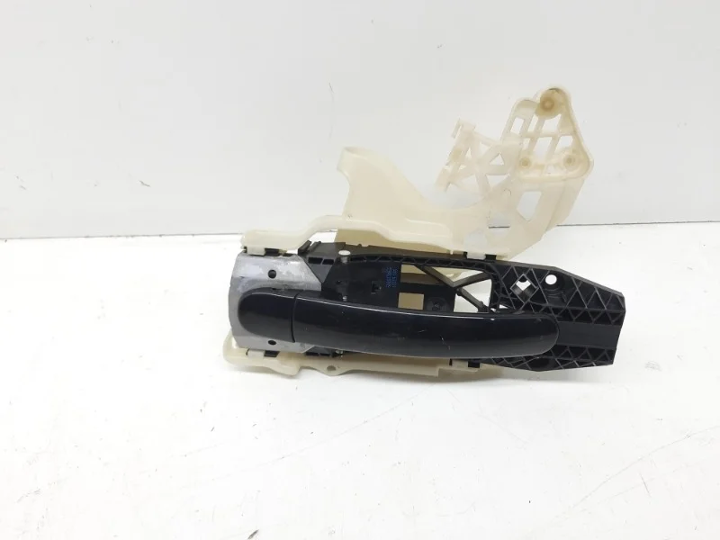 Ручка двери Volkswagen Tiguan 2007-2016