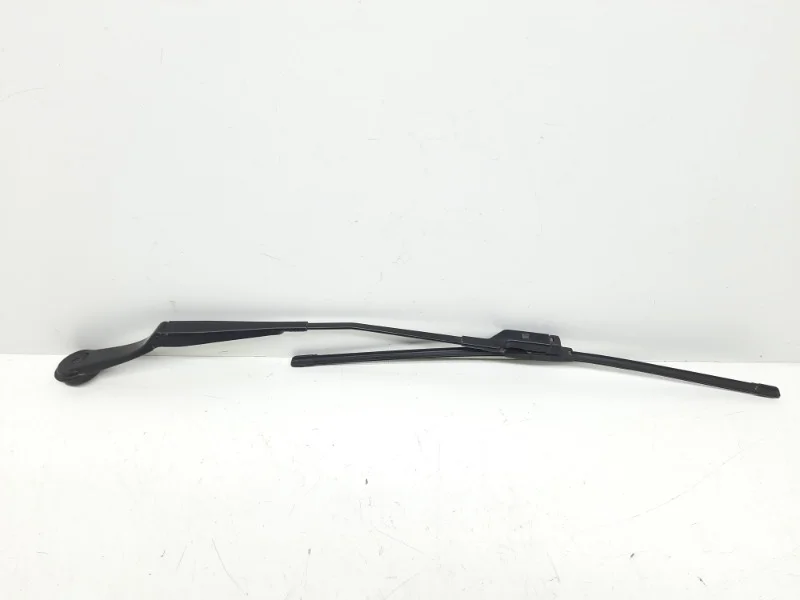 Поводок стеклоочистителя Ford Focus 2011-2015 3