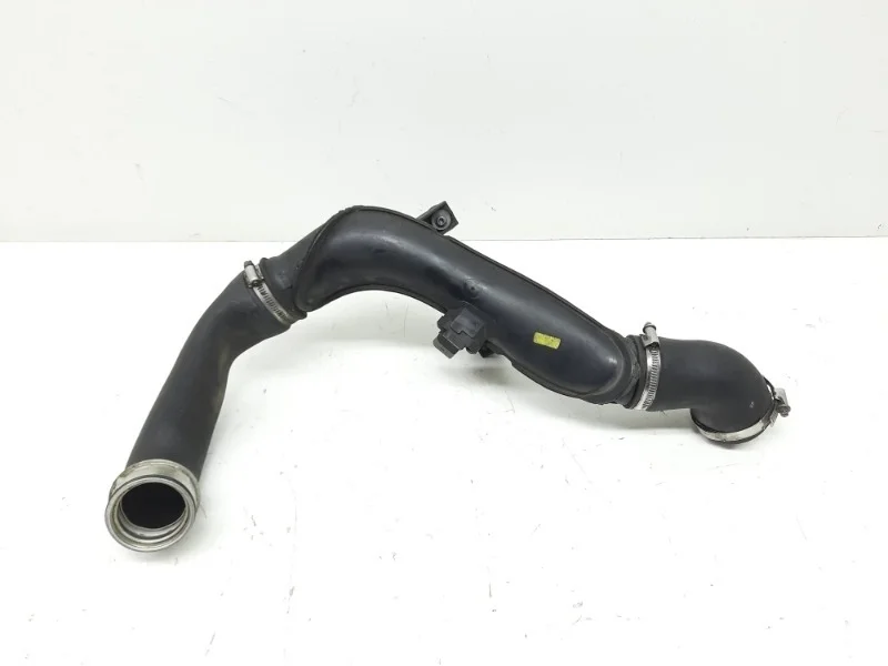 Патрубок интеркулера Volkswagen Tiguan 2007-2011