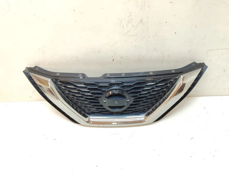 Решетка радиатора Nissan Qashqai 2013-2019 J11