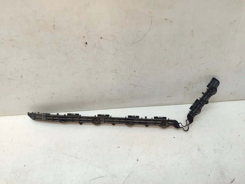 Кронштейн бампера Toyota Camry 2011-2014 50