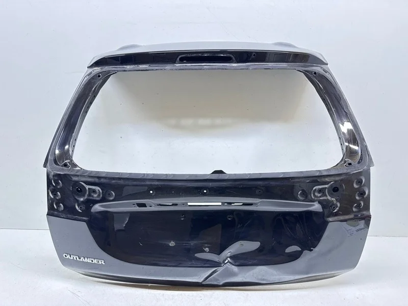 Крышка багажника Mitsubishi Outlander 2014-2021 3