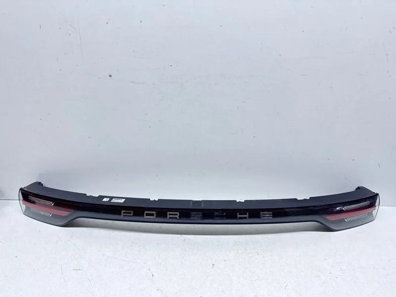 Фонарь Porsche Cayenne 2017-2023 9YA