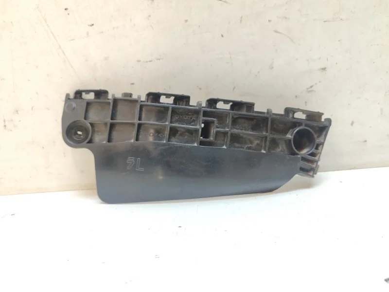 Кронштейн бампера Toyota Land Cruiser 2007-2015