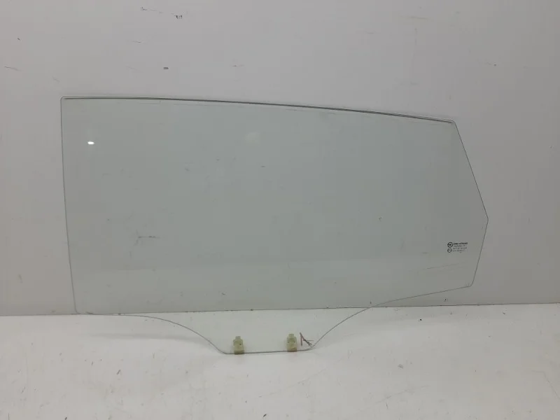 Стекло двери Hyundai Solaris 2010-2016