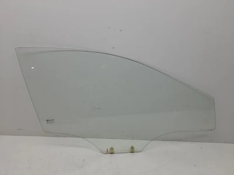 Стекло двери Hyundai Solaris 2010-2016