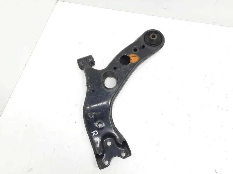 Рычаг Toyota Rav4 2012-2019 40