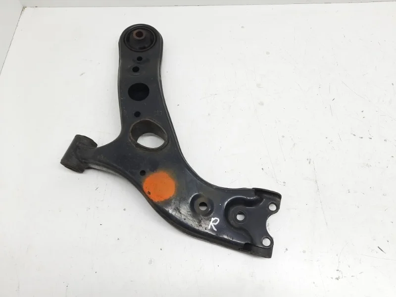 Рычаг Toyota Rav4 2012-2019 40