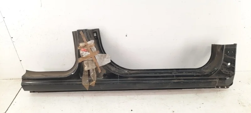 Панель порога кузова Kia Ceed 2006-2012