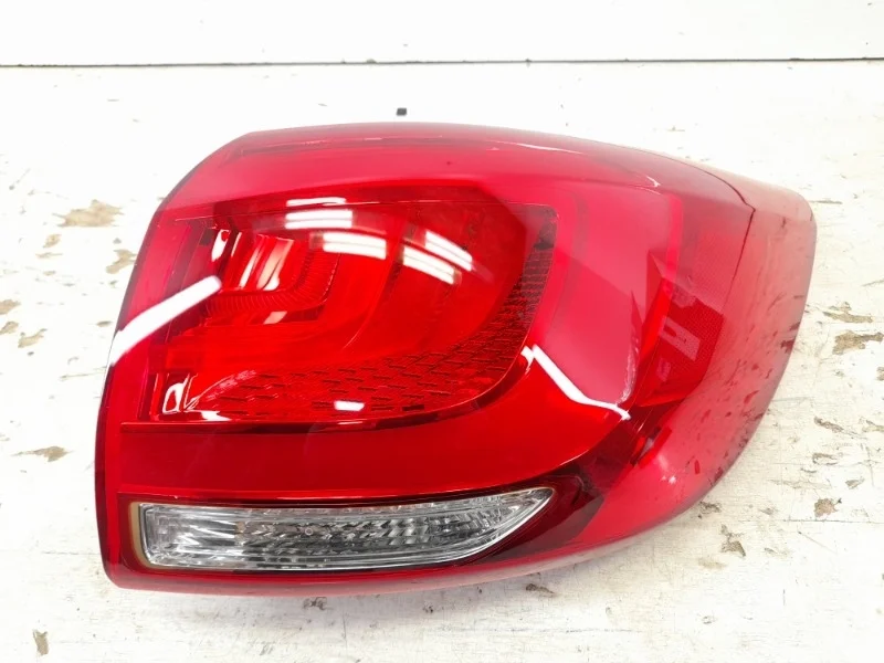 Фонарь Kia Sportage 2010-2015 3