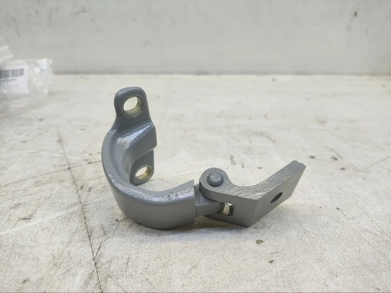 Петля багажника Skoda Octavia 2013-2020 A7