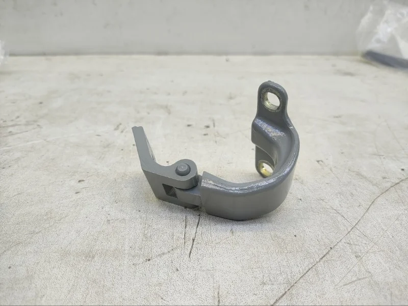 Петля багажника Skoda Octavia 2013-2020 A7