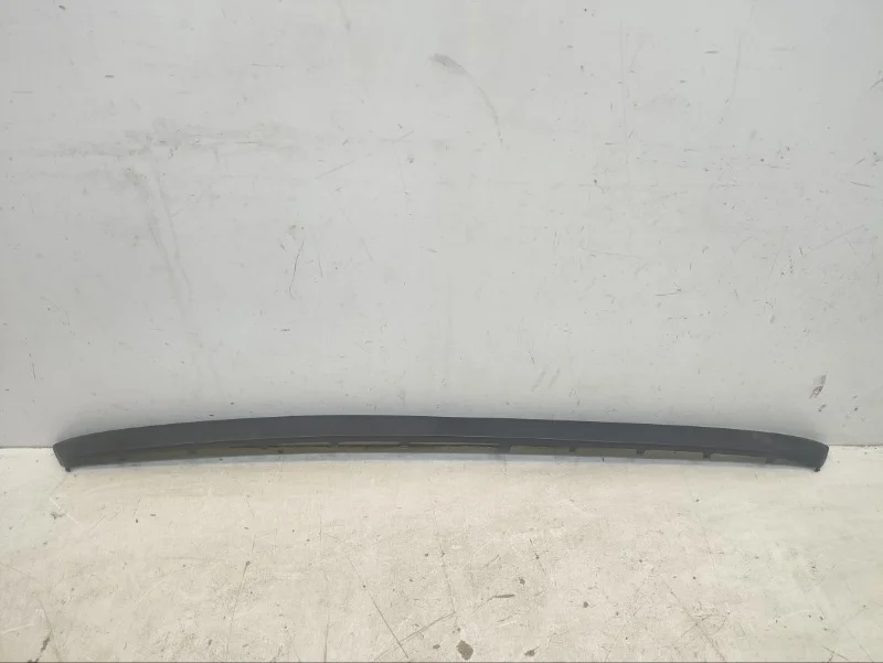 Молдинг бампера Volkswagen Jetta 2005-2010