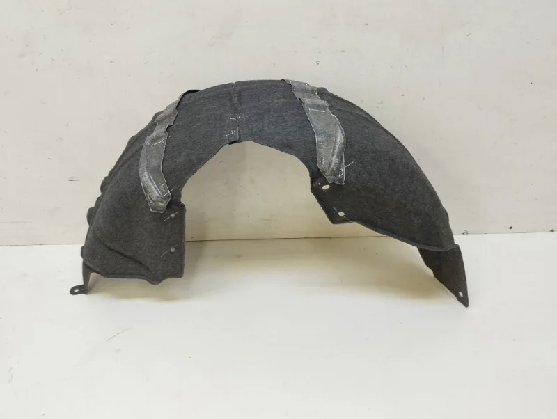 Подкрылок Mazda 3 2002-2009 BK