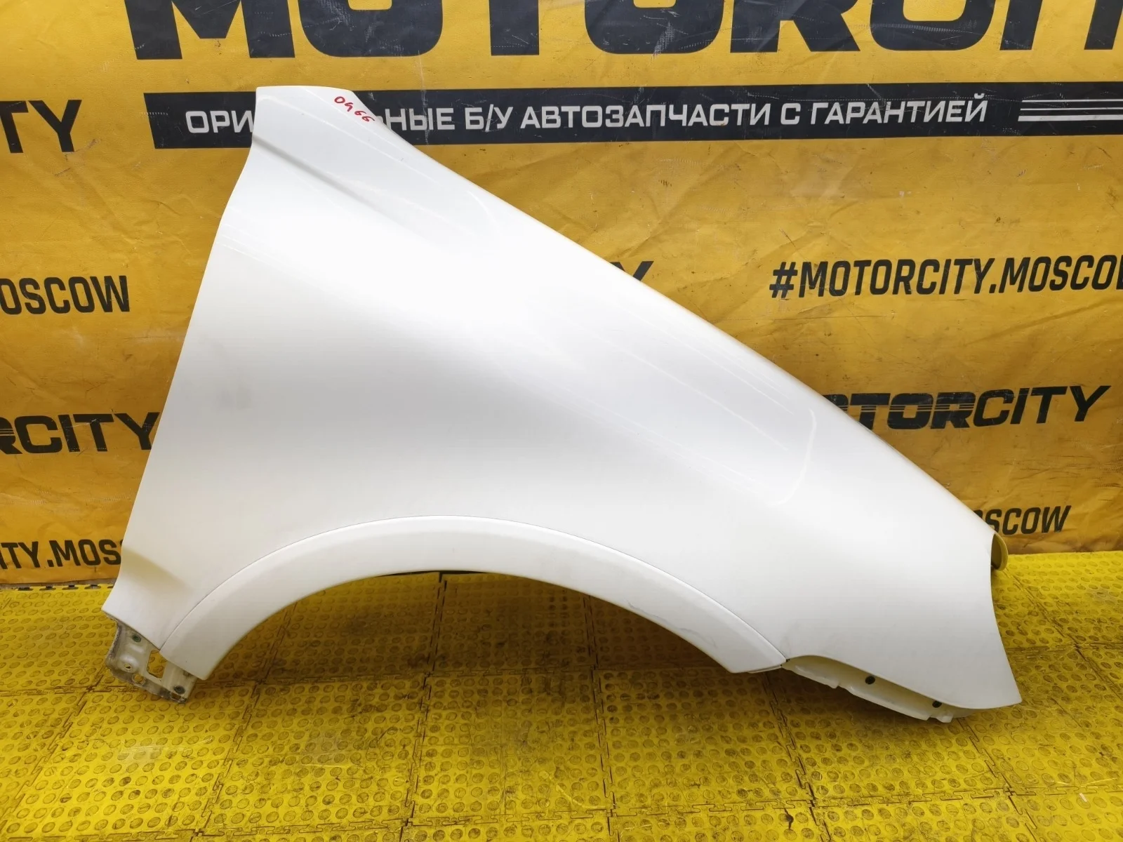 Крыло PORSCHE Cayenne 2008 957