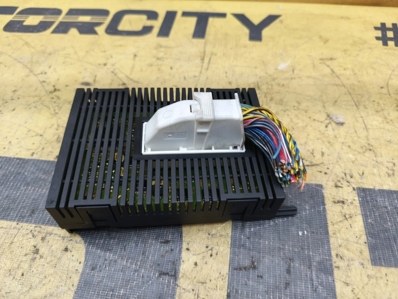 Блок электронный BMW X3 2007 E83