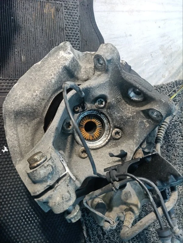 Ступица Bmw 1-Series 2017 31216792285 2017 B47D20A, передняя левая