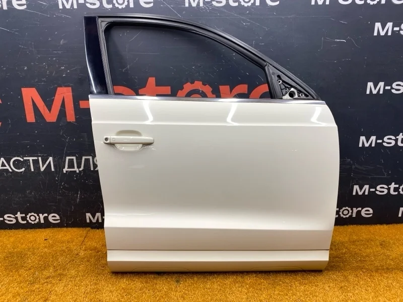 Дверь Audi Q3 2012 8U0831052B 8U CPSA, передняя правая