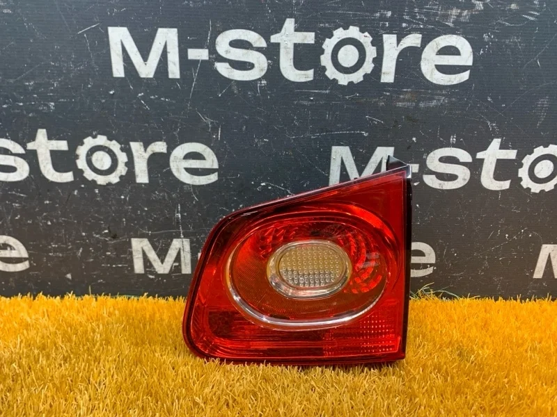 Фонарь крышки багажника Volkswagen Tiguan 2011 5N0945094C 5N CCZ, правый