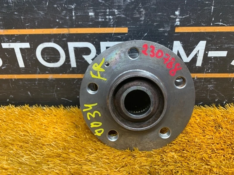 Ступица Audi A8 2013 8K0407615B 4H/D4 CEUA, передняя правая