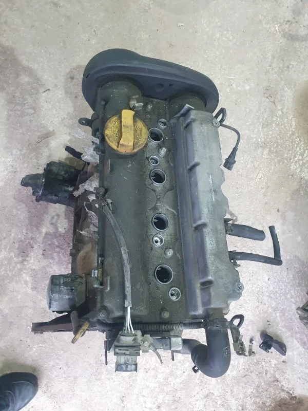 Двигатель Opel Meriva 2004