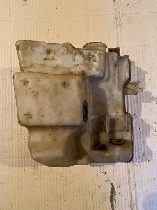 Бачок омывателя Volkswagen Passat B6 3C2 BMR 2006