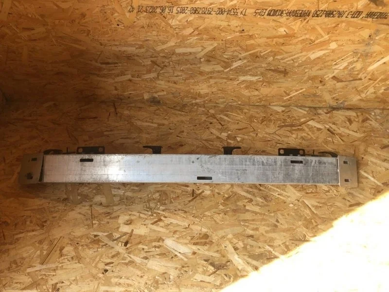 Усилитель бампера передний Toyota Land Cruiser 300