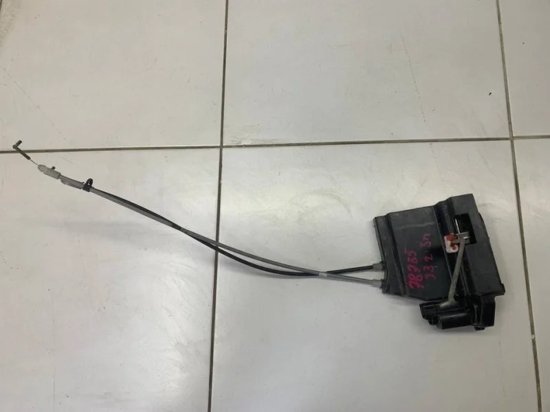 Замок двери задний правый SsangYong Kyron