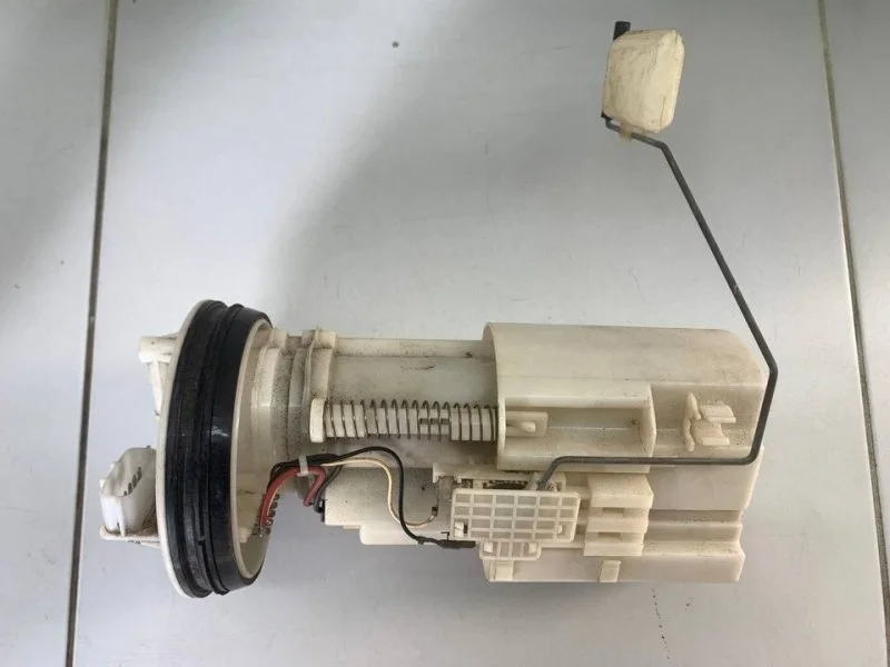 Насос топливный Nissan Teana 1