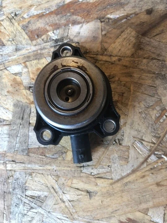 Датчик положения распредвала Mercedes-Benz E-class