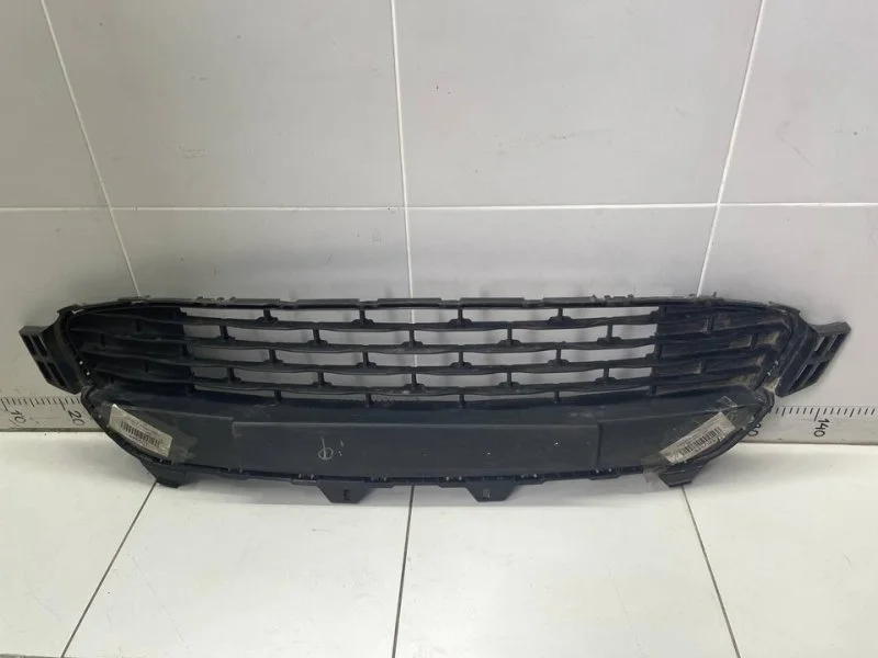 Решетка в бампер Kia Rio 4