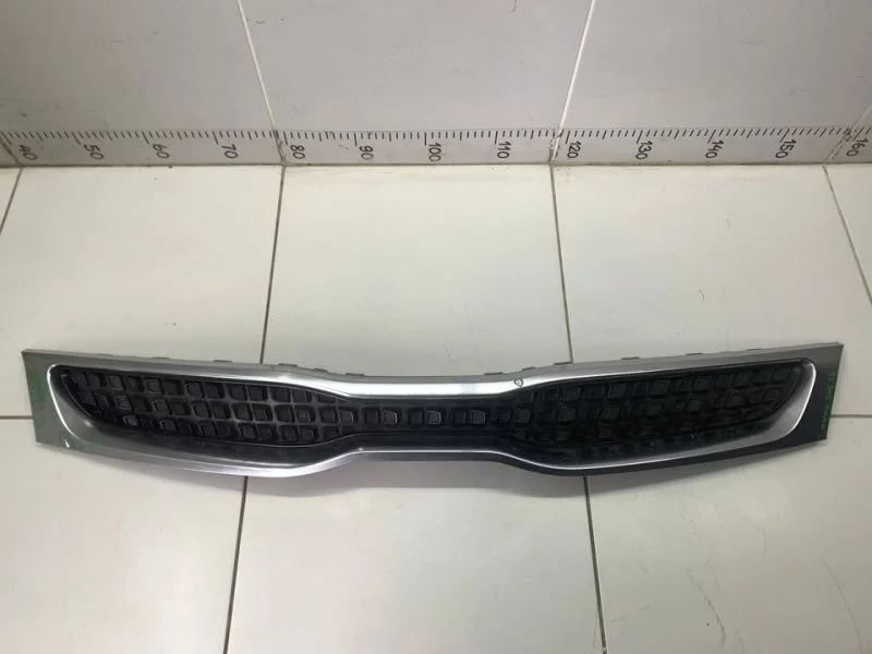 Решетка радиатора Kia Rio 4