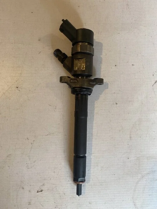 Форсунка дизельная электрическая Citroen C5 1