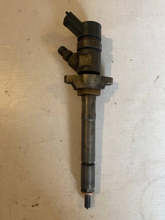 Форсунка дизельная электрическая Citroen C5 1