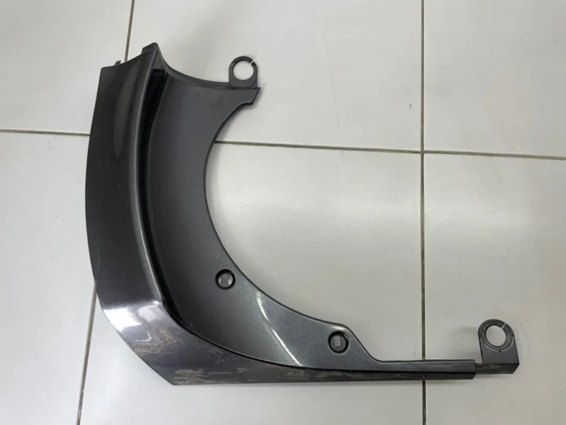 Накладка двери багажника правая Toyota RAV4 XA30