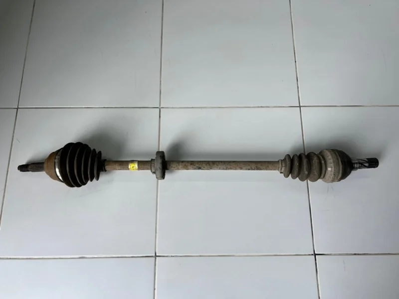 Полуось (привод) передний правый Chevrolet Lanos