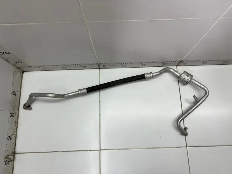 Трубка кондиционера Renault Duster 1