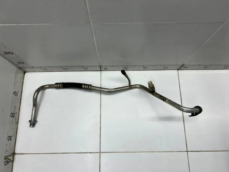 Трубка кондиционера Ford Focus 2