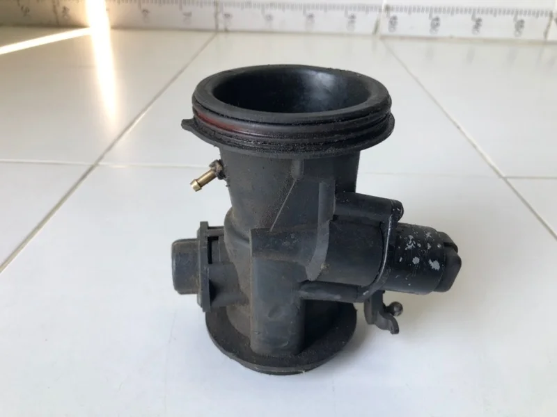 Заслонка дроссельная механическая Renault Symbol 1