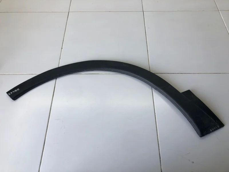 Накладка на крыло передняя левая Nissan Qashqai