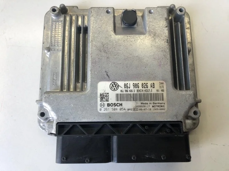 Блок управления двигателем Volkswagen Tiguan 1 5N