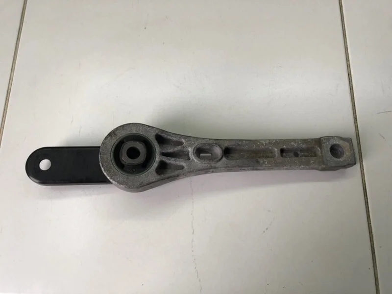 Опора двигателя задняя Volkswagen Tiguan 1 5N СAW