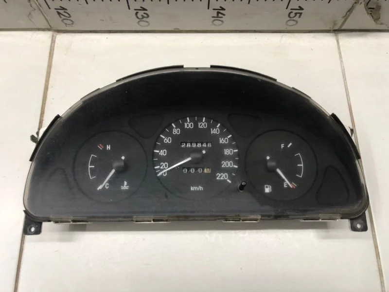 Панель приборов Chevrolet Lanos