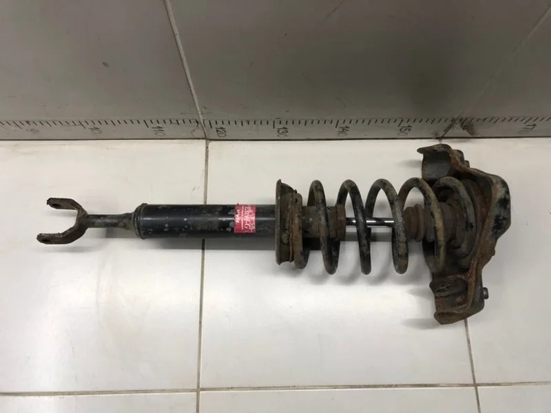 Амортизатор (В сборе) передний Audi A4 B5 СЕДАН