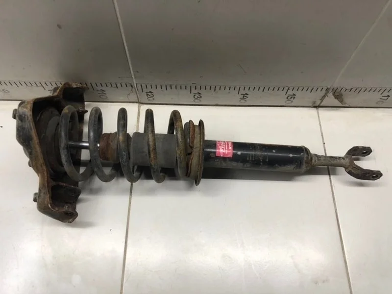 Амортизатор (В сборе) передний Audi A4 B5 СЕДАН