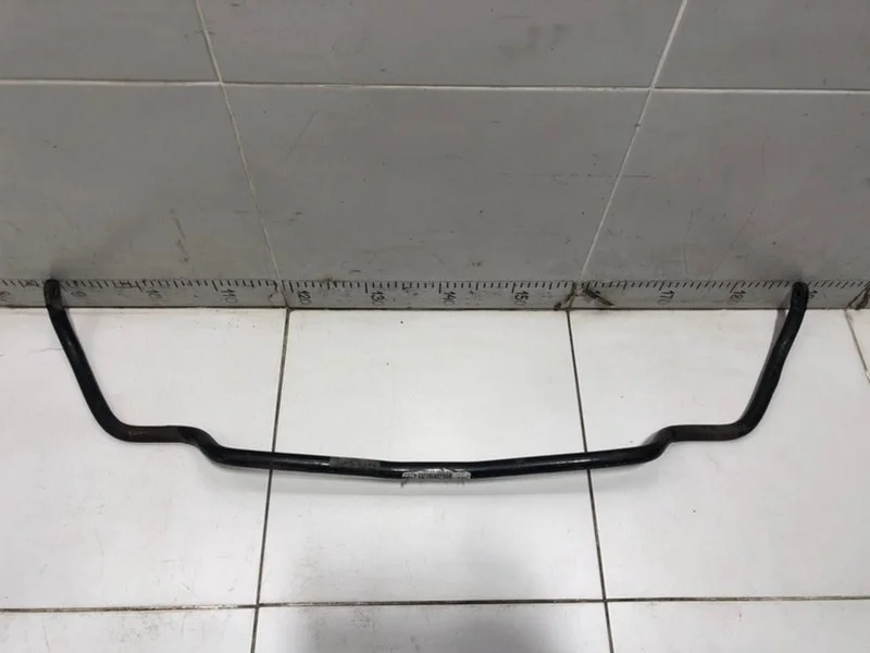 Стабилизатор передний Mercedes-Benz C-Class W203